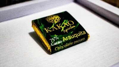 Kakao 1zpiritua Tres Medallas de lujo Caja 180 Gr X 18 Tabletas de 10 g c/u - Imagen 11